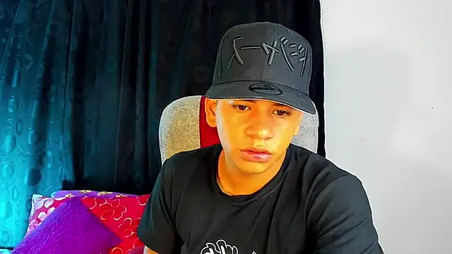 Aless bigg online show from April 2026 08:18:02 AM