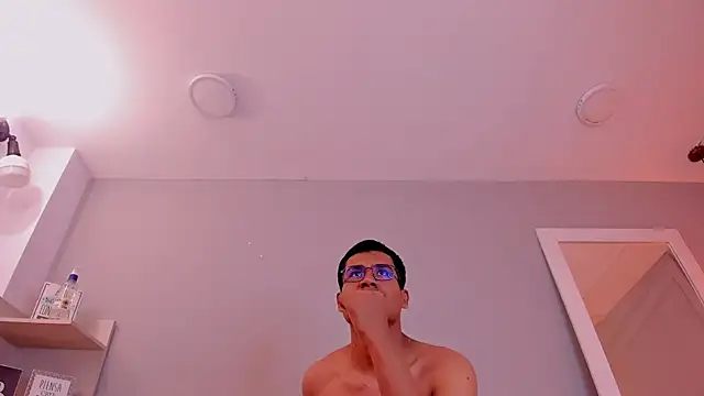 ThiagoVega  online show from April 2026 03:59:01 AM