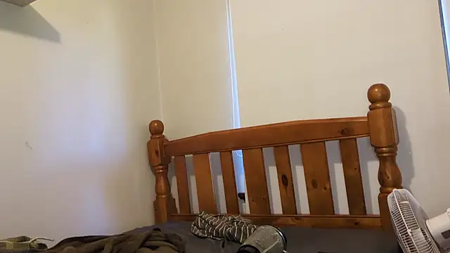 Snapshot of robin103666 chatting on April 2026 01:37:02 AM robin103666 online show from April 2026 01:37:02 AM