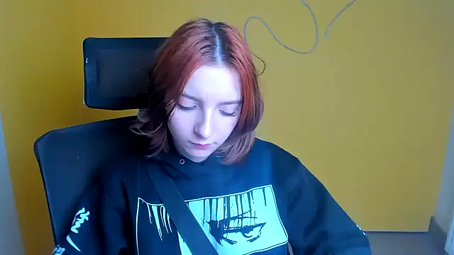 Snapshot of Butterfly_Milly chatting on April 2026 02:03:02 PM Butterfly Milly online show from April 2026 02:03:02 PM