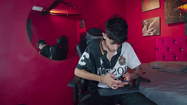 Martony Storm online show from April 2026 01:00:02 PM