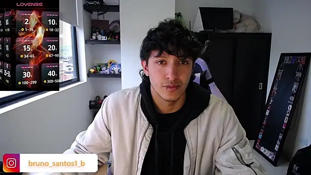 Snapshot of Bruno_santos1 chatting on April 2026 11:43:01 AM Bruno santos1 online show from April 2026 11:43:01 AM