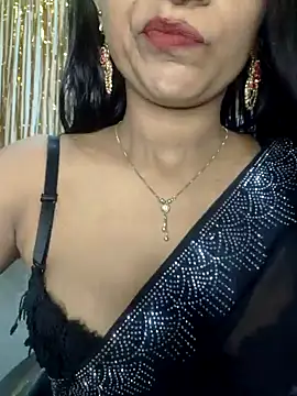 Snapshot of khushi_ji00 chatting on June 2026 06:30:02 PM khushi ji00 online show from June 2026 06:30:02 PM