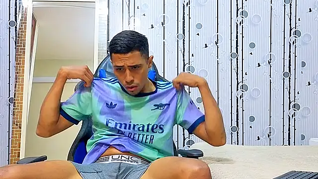 Charlies Fox online show from April 2026 04:15:02 PM