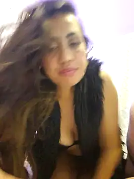 Snapshot of LASEXbellaX chatting on April 2026 03:15:02 AM LASEXbellaX online show from April 2026 03:15:02 AM