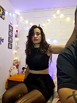 Snapshot of LASEXbellaX chatting on April 2026 02:48:02 AM LASEXbellaX online show from April 2026 02:48:02 AM