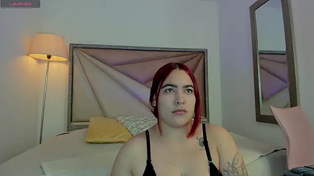 Snapshot of AfroditaVega_ chatting on April 2026 05:54:01 PM AfroditaVega online show from April 2026 05:54:01 PM