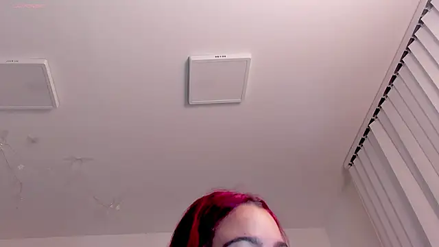 Snapshot of AfroditaVega_ chatting on April 2026 07:58:02 PM AfroditaVega online show from April 2026 07:58:02 PM