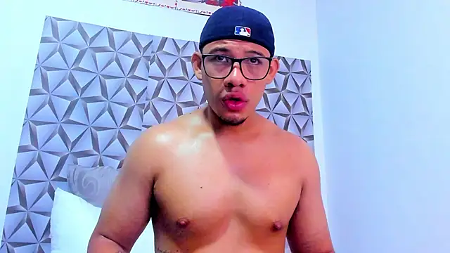 Benjamin lich online show from April 2026 01:41:01 PM