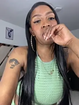 SarayCortez online show from July 2026 01:30:01 AM