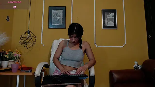 AmericaMillan ds online show from April 2026 10:31:02 AM