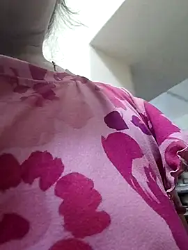 Snapshot of HeartlessGirl chatting on March 2026 05:52:02 PM HeartlessGirl online show from March 2026 05:52:02 PM