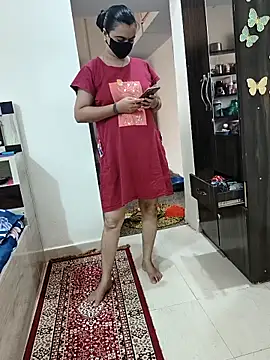 Snapshot of HeartlessGirl chatting on April 2026 05:37:02 AM HeartlessGirl online show from April 2026 05:37:02 AM