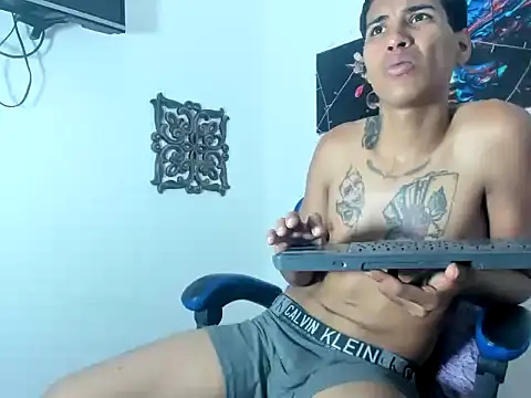 Snapshot of axeel-king chatting on April 2026 11:59:01 AM axeel-king online show from April 2026 11:59:01 AM