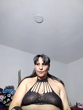 Merlyna Goldenss online show from April 2026 06:18:01 AM