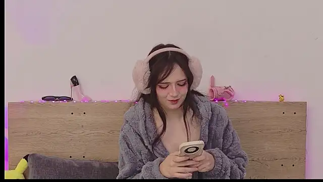 Sweet Alice S online show from April 2026 09:46:01 AM
