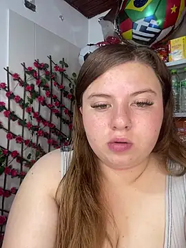 Snapshot of kitty__pinnk chatting on July 2026 07:31:01 PM kitty pinnk online show from July 2026 07:31:01 PM