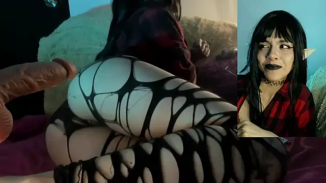 Nyxara- online show from April 2026 11:42:01 PM