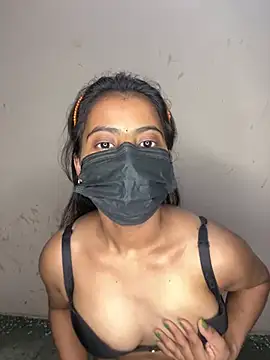 Riya leone online show from April 2026 07:45:01 PM