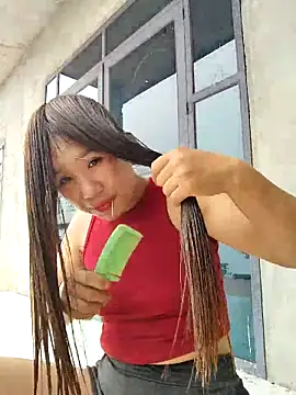 Snapshot of xinhxinh-cute chatting on April 2026 03:51:01 AM xinhxinh-cute online show from April 2026 03:51:01 AM