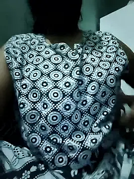 Hotmyfigure online show from April 2026 06:00:01 PM