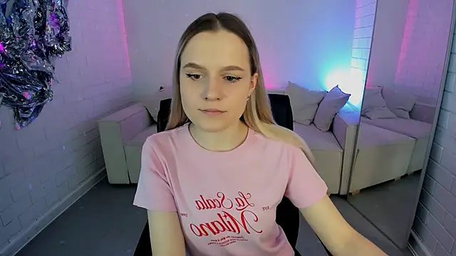 SherriButlers online show from April 2026 09:29:01 AM