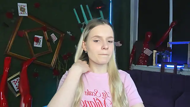 SherriButlers online show from April 2026 09:09:01 AM