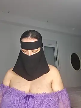 Snapshot of Big_as-big chatting on April 2026 06:35:01 PM Big as-big online show from April 2026 06:35:01 PM