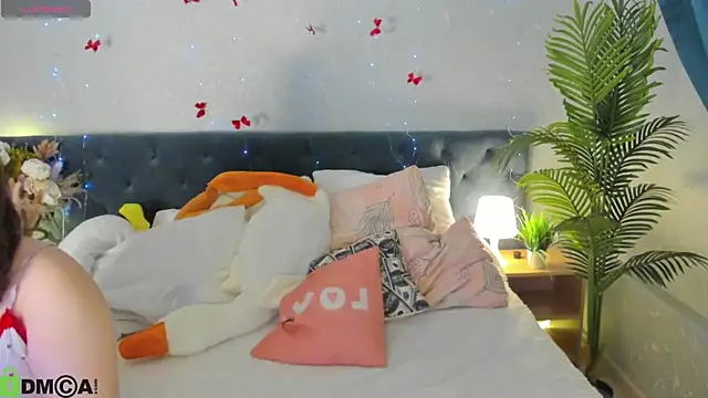 Maya Raay online show from April 2026 01:08:01 AM