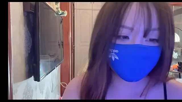 Snapshot of thelittlexx chatting on June 2026 02:33:01 PM thelittlexx online show from June 2026 02:33:01 PM