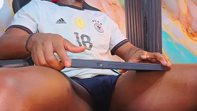 maxmuscle10 online show from April 2026 08:31:02 PM