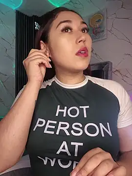 Sarah Bloom online show from April 2026 02:55:02 PM