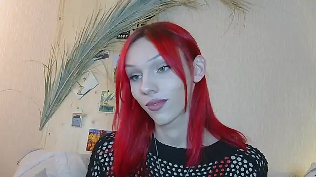 Kirana Hayes online show from April 2026 01:18:01 PM