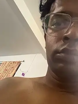 Snapshot of hotbottominr chatting on April 2026 02:25:01 PM hotbottominr online show from April 2026 02:25:01 PM