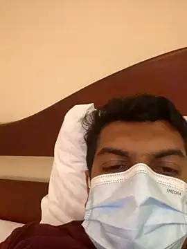 Notsodilf online show from May 2026 06:26:01 PM