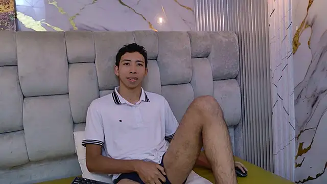 MOgekobig19 online show from April 2026 11:33:01 AM