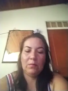 Snapshot of roxanne_xxx chatting on April 2026 02:00:02 PM roxanne xxx online show from April 2026 02:00:02 PM