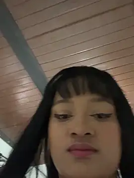 Saraa M online show from April 2026 06:52:01 PM