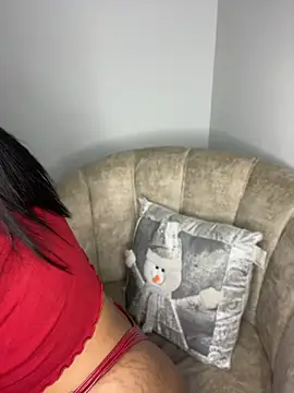 Snapshot of Saraa_M chatting on May 2026 04:36:02 PM Saraa M online show from May 2026 04:36:02 PM