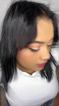 Snapshot of Saraa_M chatting on May 2026 03:52:02 PM Saraa M online show from May 2026 03:52:02 PM