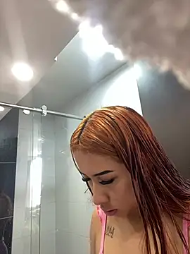 Snapshot of gretchen_1998 chatting on April 2026 06:19:02 PM gretchen 1998 online show from April 2026 06:19:02 PM