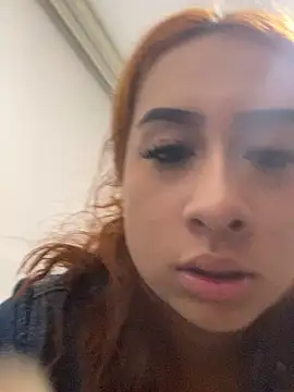 Snapshot of gretchen_1998 chatting on April 2026 02:06:01 AM gretchen 1998 online show from April 2026 02:06:01 AM