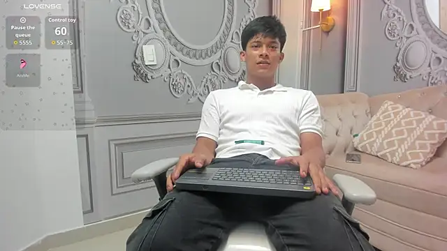 Andeuw   online show from April 2026 03:15:01 AM