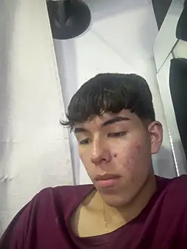 Snapshot of CAROLYNFOSTER chatting on April 2026 03:06:01 AM CAROLYNFOSTER online show from April 2026 03:06:01 AM