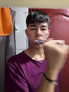 Snapshot of CAROLYNFOSTER chatting on April 2026 09:47:01 AM CAROLYNFOSTER online show from April 2026 09:47:01 AM