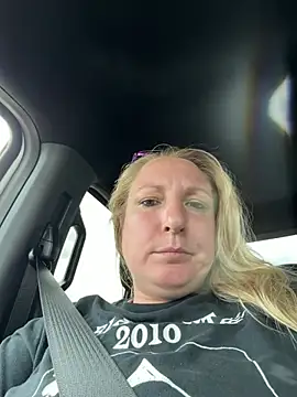 sweetkacibaby online show from April 2026 06:47:01 PM