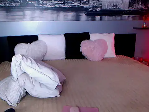 AnneAme online show from April 2026 10:41:02 AM