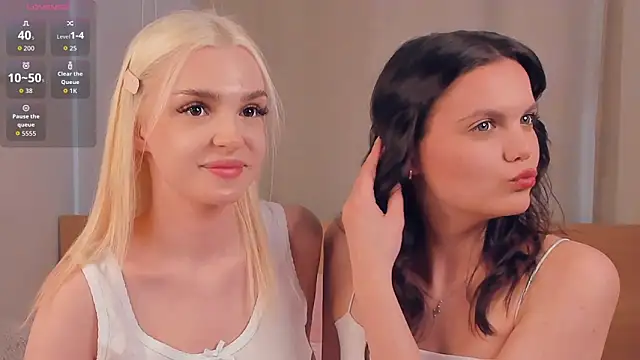 JuliannPaysour online show from April 2026 07:41:01 AM