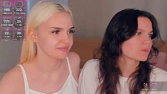 JuliannPaysour online show from April 2026 07:22:01 AM