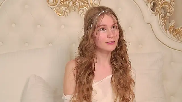 Snapshot of LisaStone chatting on July 2026 03:03:01 PM LisaStone online show from July 2026 03:03:01 PM